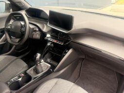 Peugeot 2008 Allure / GPS / Carplay complet