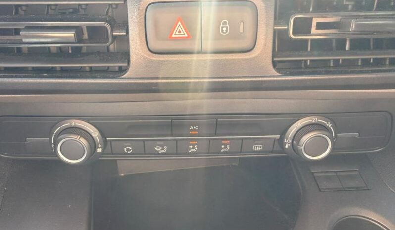 Peugeot Rifter Style / 1.5 BlueHDi complet