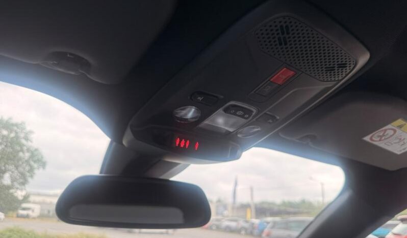 Peugeot 2008 Allure / GPS / Carplay complet