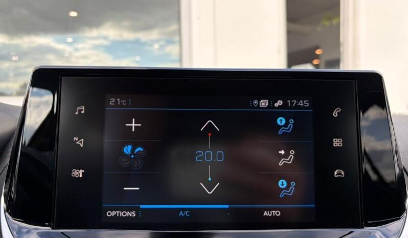 Peugeot 208 Allure / GPS / Carplay complet