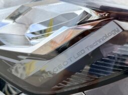 Peugeot 208 Style / EAT8 / Caméra complet