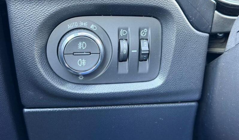 Opel Corsa Edition / EAT8 / Carplay complet