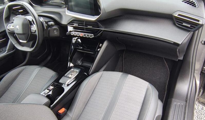 Peugeot 2008 Allure / EAT8 complet