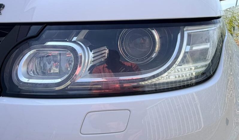 Land Rover Range Rover Sport 3.0 TDV6 / SE / Toit ouvrant complet
