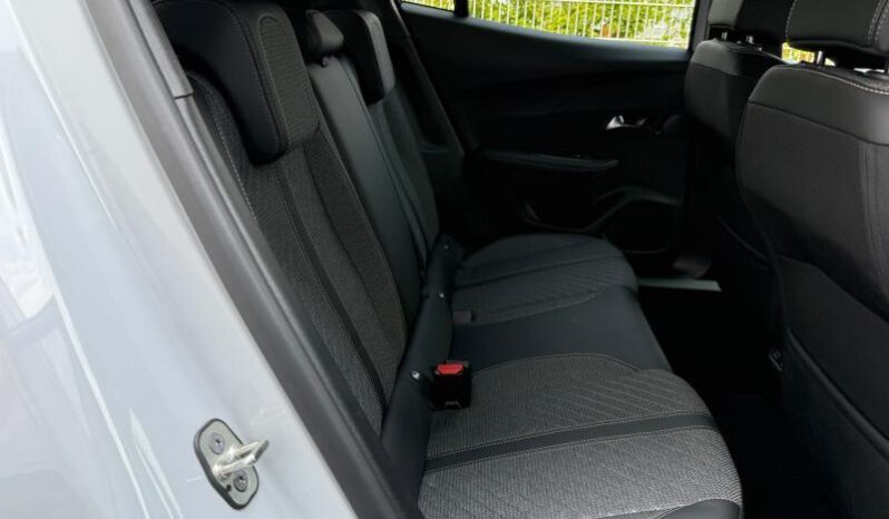 Peugeot 2008 Allure / Full LED / Carplay complet
