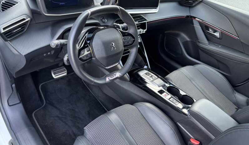 Peugeot 208 GT / EAT8 / LED complet