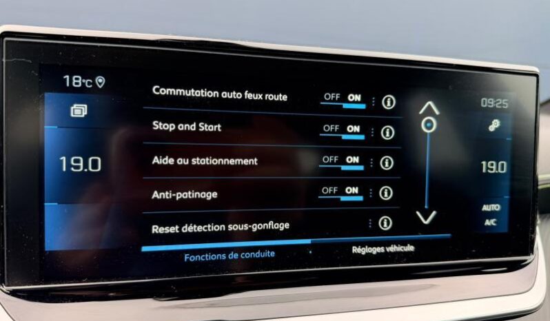 Peugeot 208 GT / LED / Carplay complet