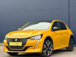 Peugeot 208 GT / LED / Carplay complet