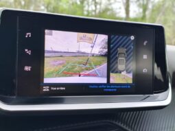 Peugeot 2008 Allure / EAT8 complet