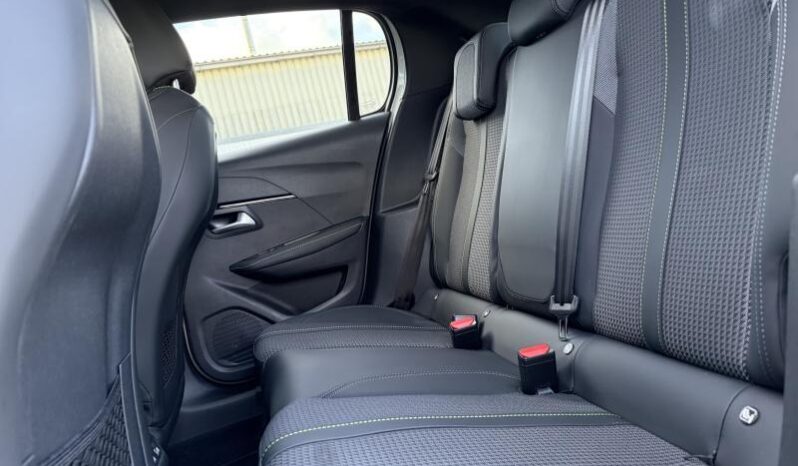 Peugeot 208 GT / EAT8 / LED complet