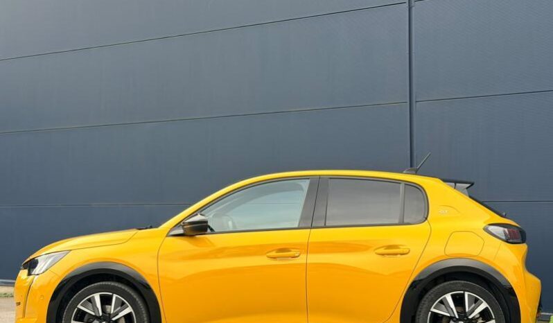 Peugeot 208 GT / LED / Carplay complet