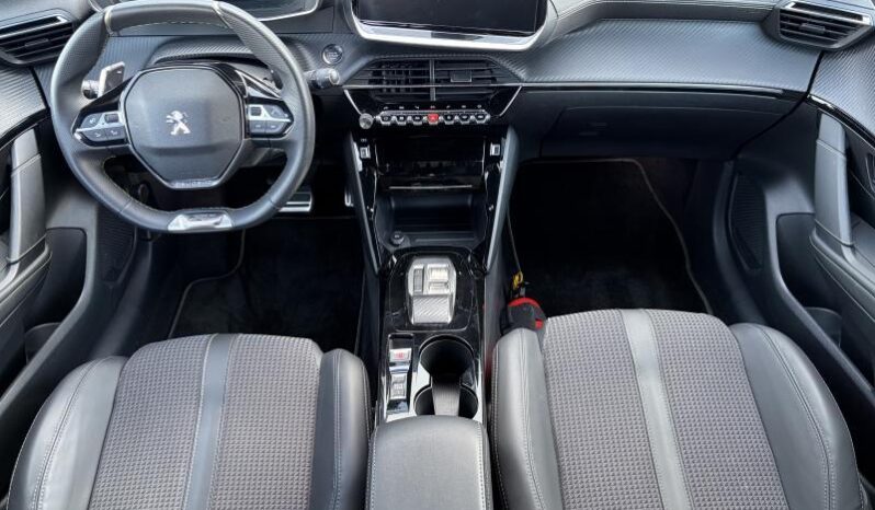 Peugeot 208 GT / EAT8 / LED complet