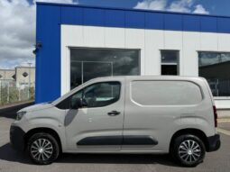 Peugeot Partner Light Standard Premium complet