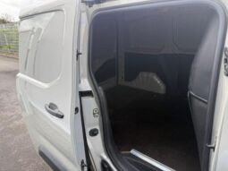 Peugeot Partner Light Standard Premium complet