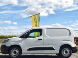 Peugeot Partner M / EAT8 / Dispo 10/2026 complet