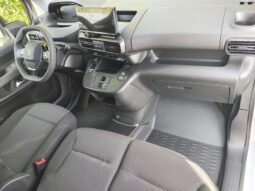 Peugeot Partner M / EAT8 / Dispo 10/2026 complet