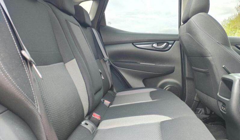 Nissan Qashqai N-Connecta / 1.3 DIG-T / DCT complet