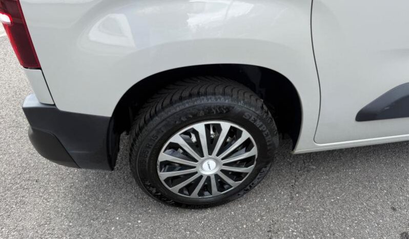 Peugeot Partner Light Standard Premium complet